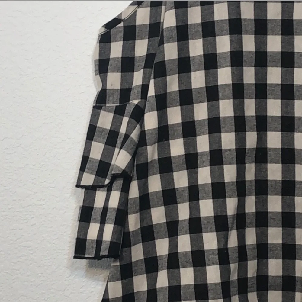 Ces Femme cold shoulder ruffle sleeve plaid top - Picture 4 of 5